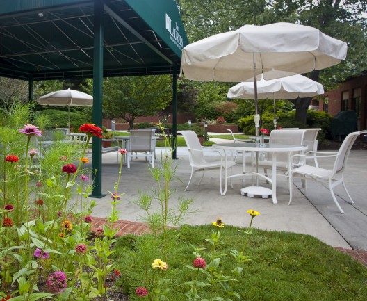 The Laurels of GreenTree Ridge: Courtyard